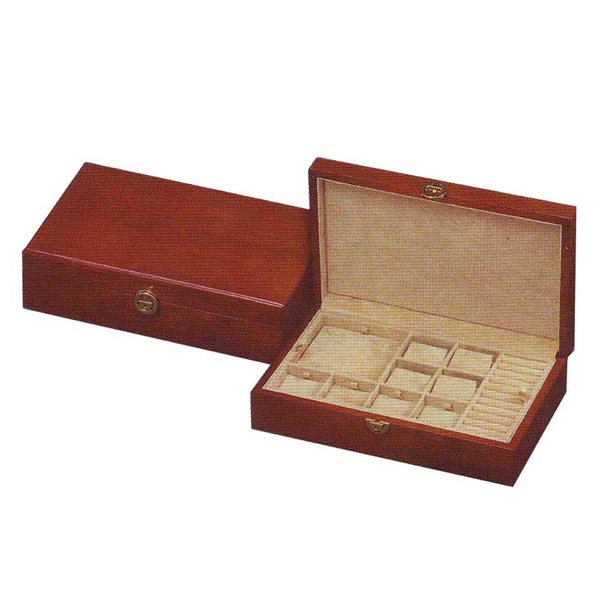 Jewelry collector case,  J2280: Jewelery box