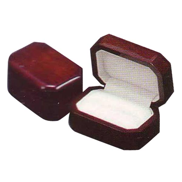 Awatchwinder Wedding ring box picture
