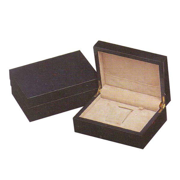 Watch case,  W2200: Wooden watch box